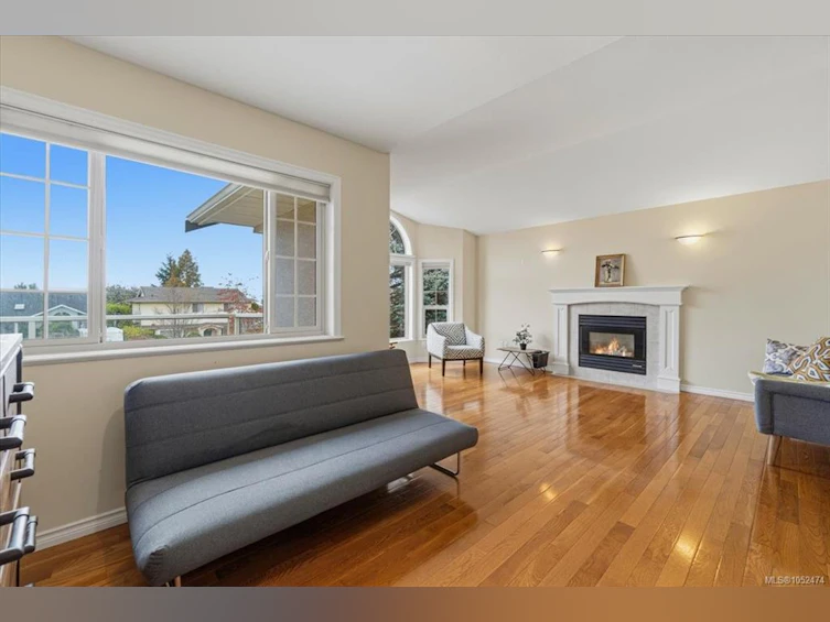 6439 Nidri Place, Nanaimo, BC, V9V 1N6 - 6