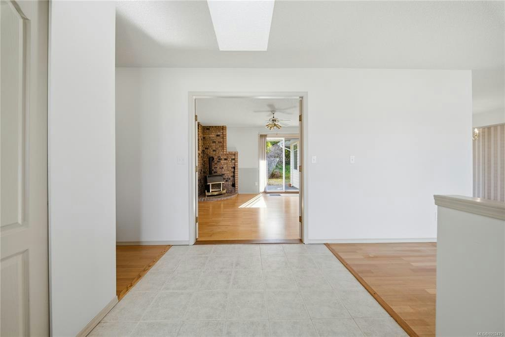 5185 Coach House Drive - 4