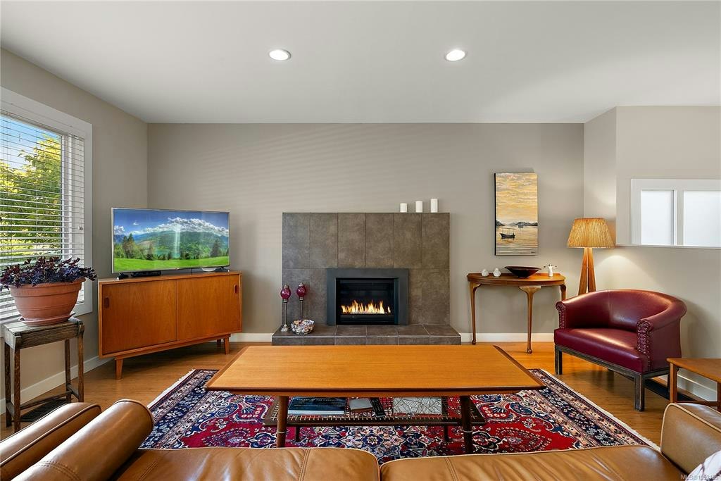 453 Monterey Avenue - 3