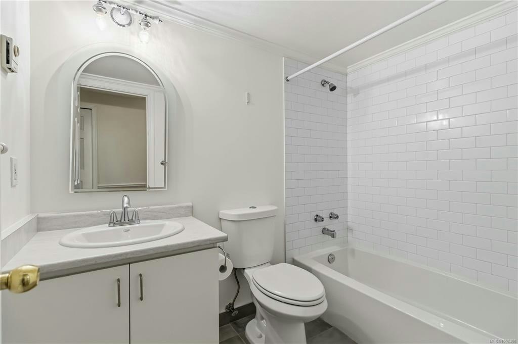 102-1270 Johnson Street, Victoria, BC, V8V 3P1 - 24
