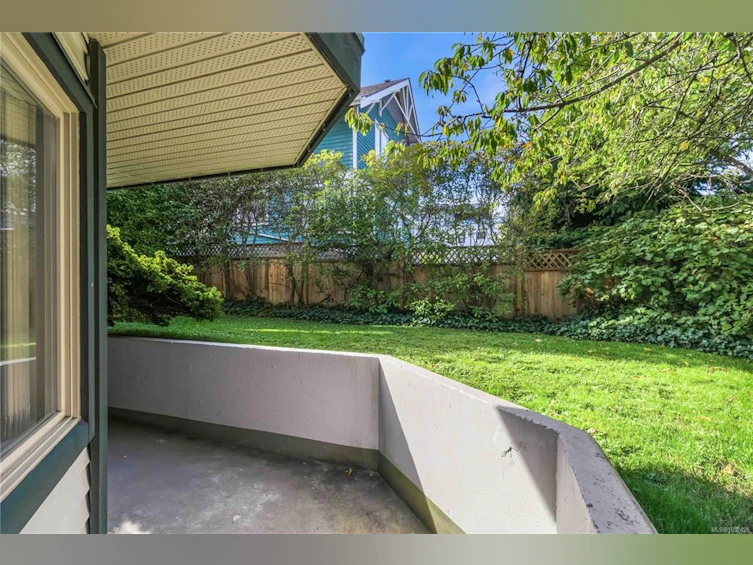102-1270 Johnson Street, Victoria, BC, V8V 3P1 - 8