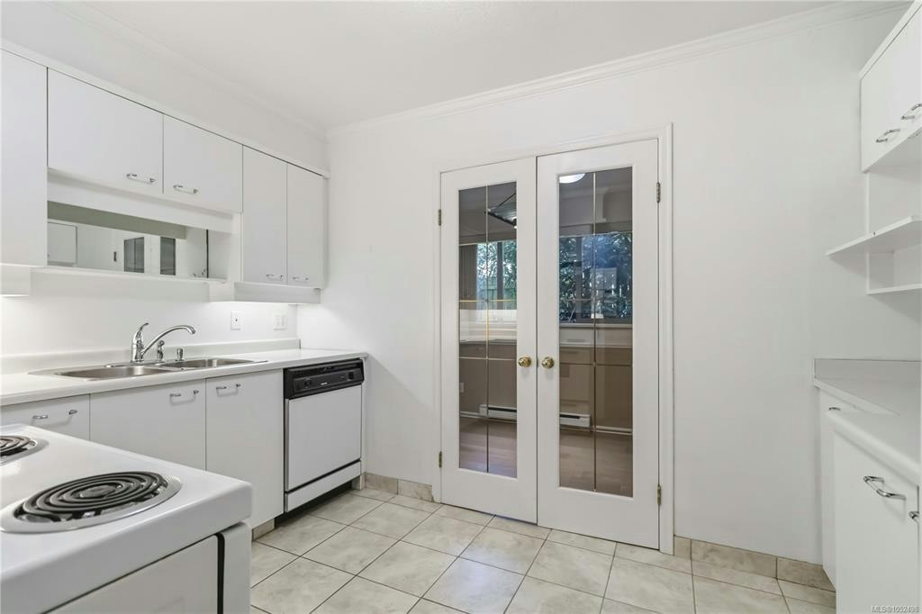 102-1270 Johnson Street, Victoria, BC, V8V 3P1 - 12