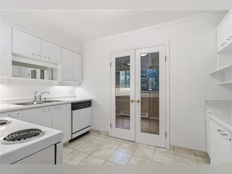 102-1270 Johnson Street, Victoria, BC, V8V 3P1 - 12