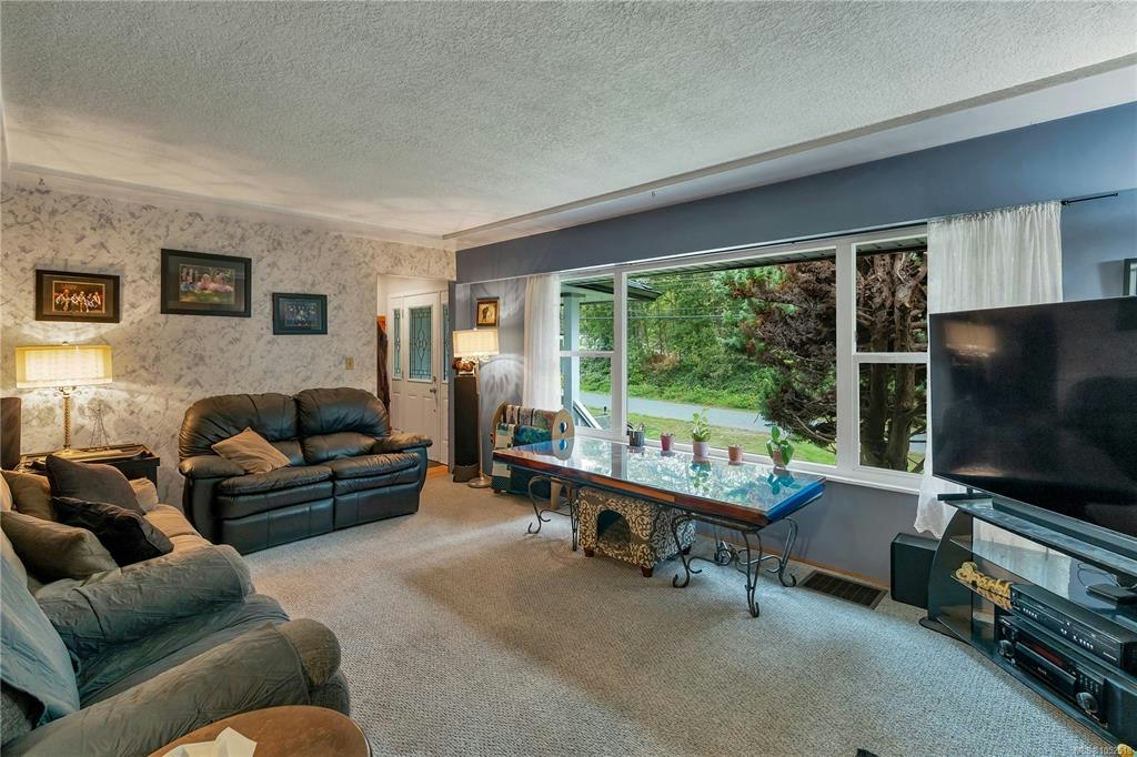 157 Seabreeze Drive - 2