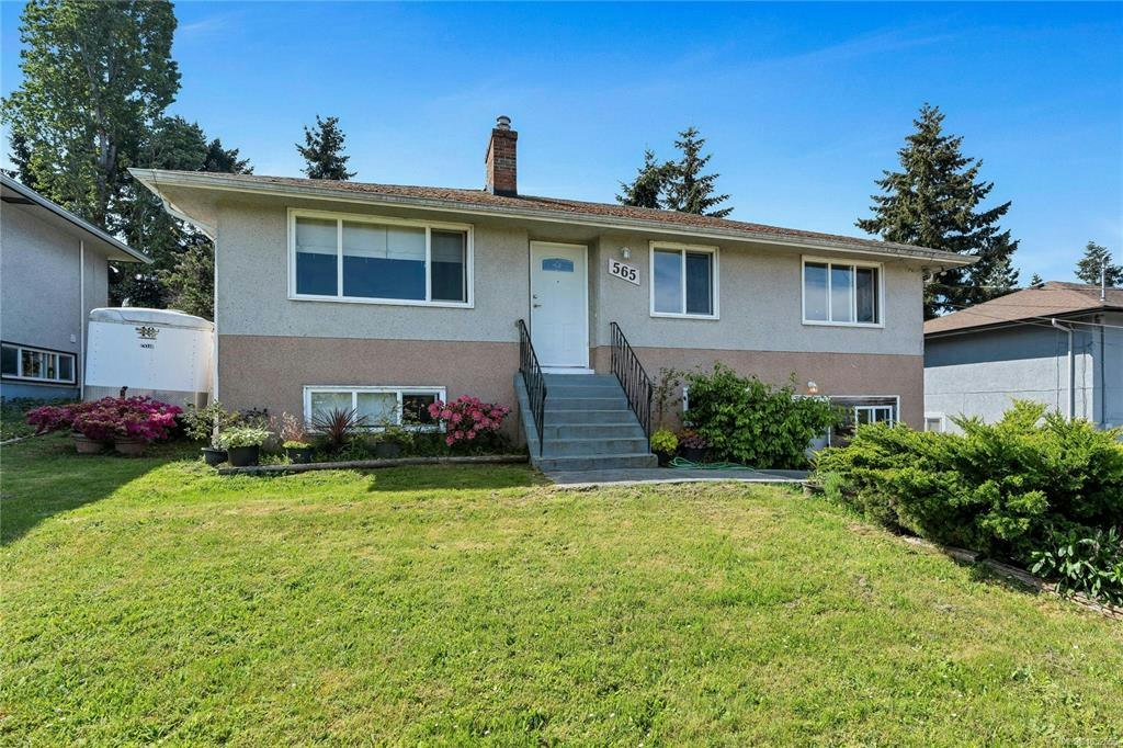 565 Baker Street, Saanich, BC, V8Z 2H6