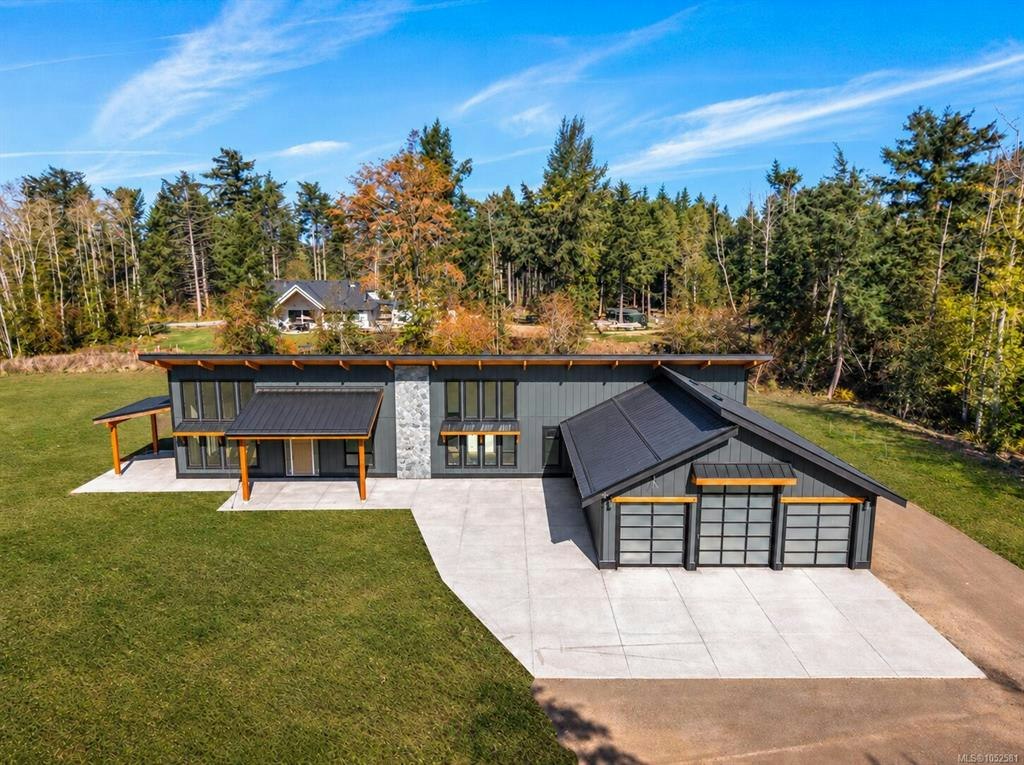 1160 Kilmorley Road, Comox, BC, V9M 4C4