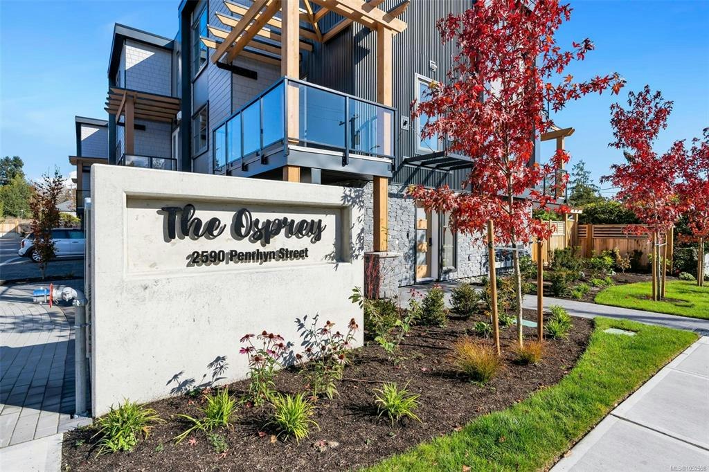 2-2590 Penrhyn Street, Saanich, BC, V8N 1G3