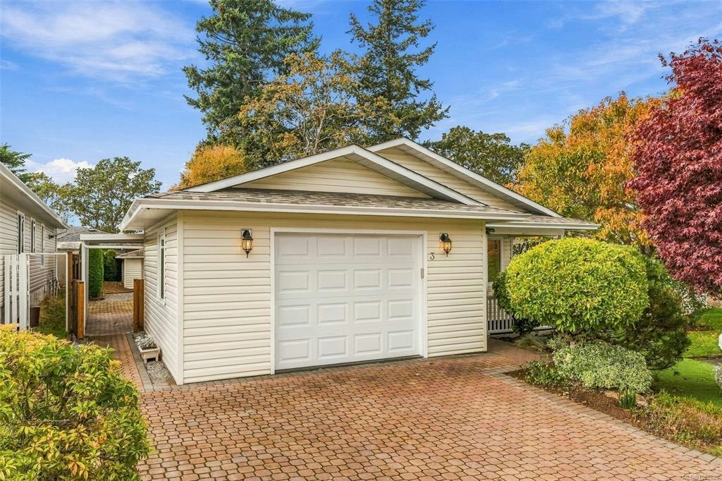 3 Eagle Lane, View Royal, BC, V9A 7M2