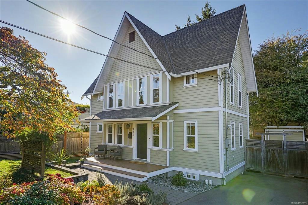 920 Mary Street, Victoria, BC, V9A 3W6