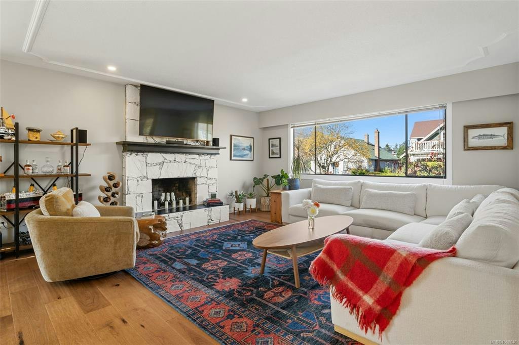 988 Monterey Avenue - 3