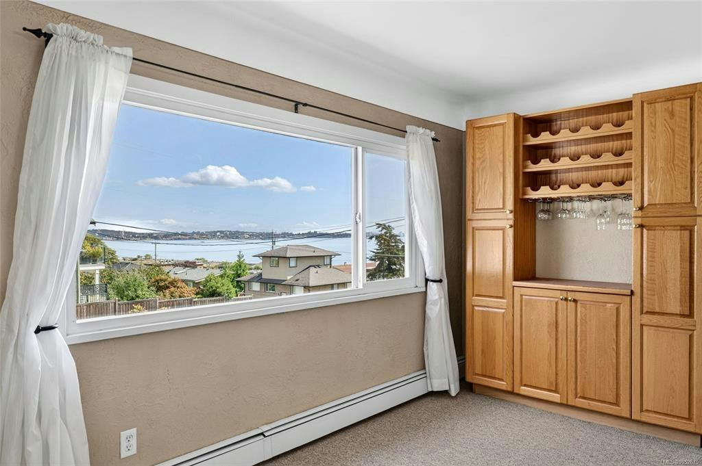 131 Milburn Drive, Colwood, BC, V9C 1T7 - 8
