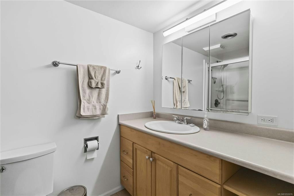 401-1571 Mortimer Street, Saanich, BC, V8P 3A7 - 16