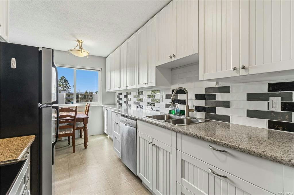 401-1571 Mortimer Street, Saanich, BC, V8P 3A7 - 15