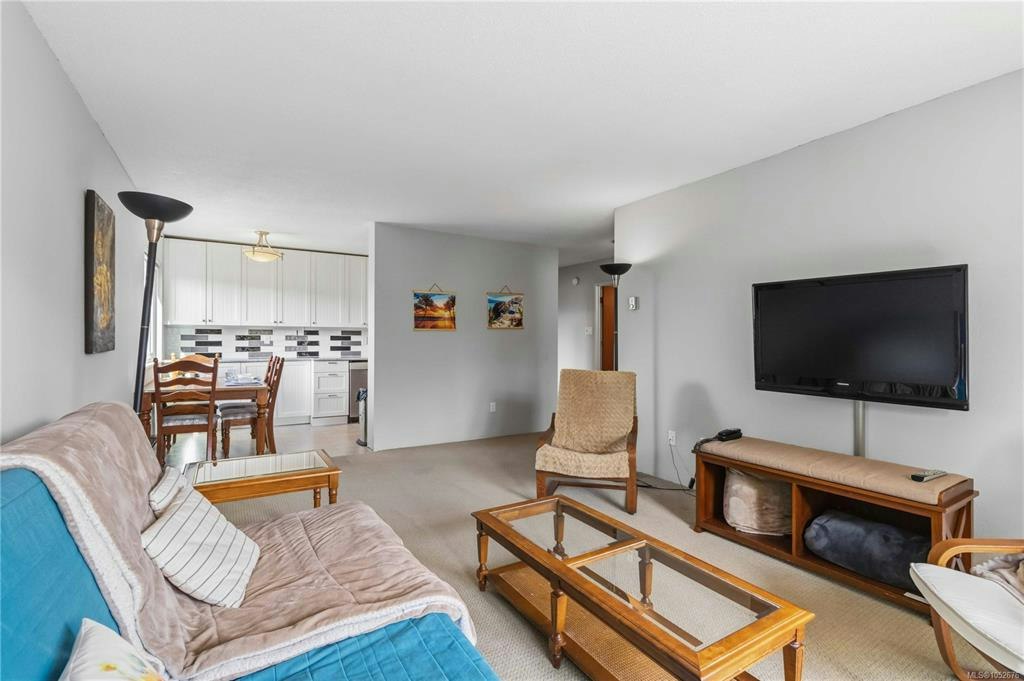 401-1571 Mortimer Street, Saanich, BC, V8P 3A7 - 9