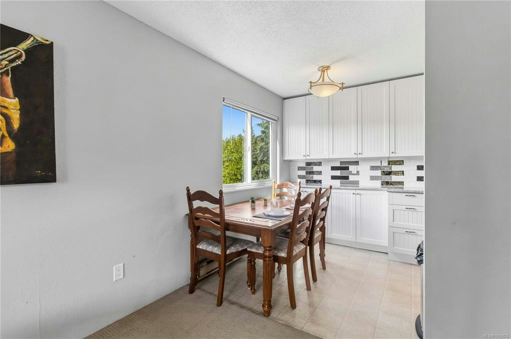 401-1571 Mortimer Street, Saanich, BC, V8P 3A7 - 11