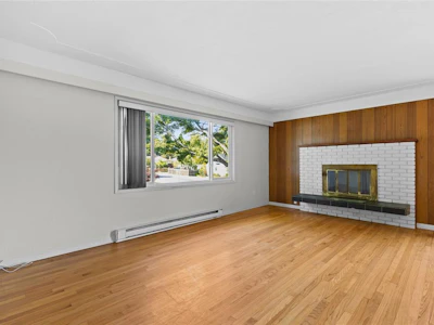 1575 Burton Avenue - 4