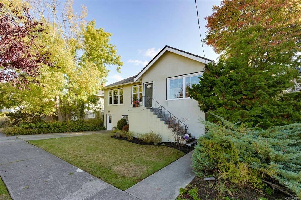 145 Beechwood Avenue, Victoria, BC, V8S 3W4