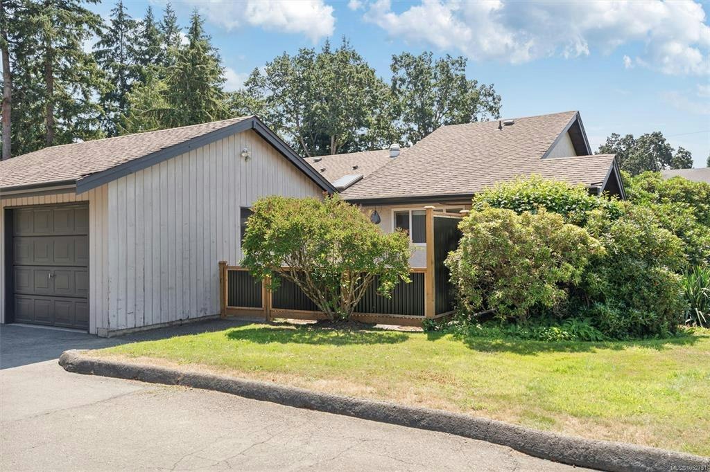 4-1184 Clarke Road, Central Saanich, BC, V8N 2C3
