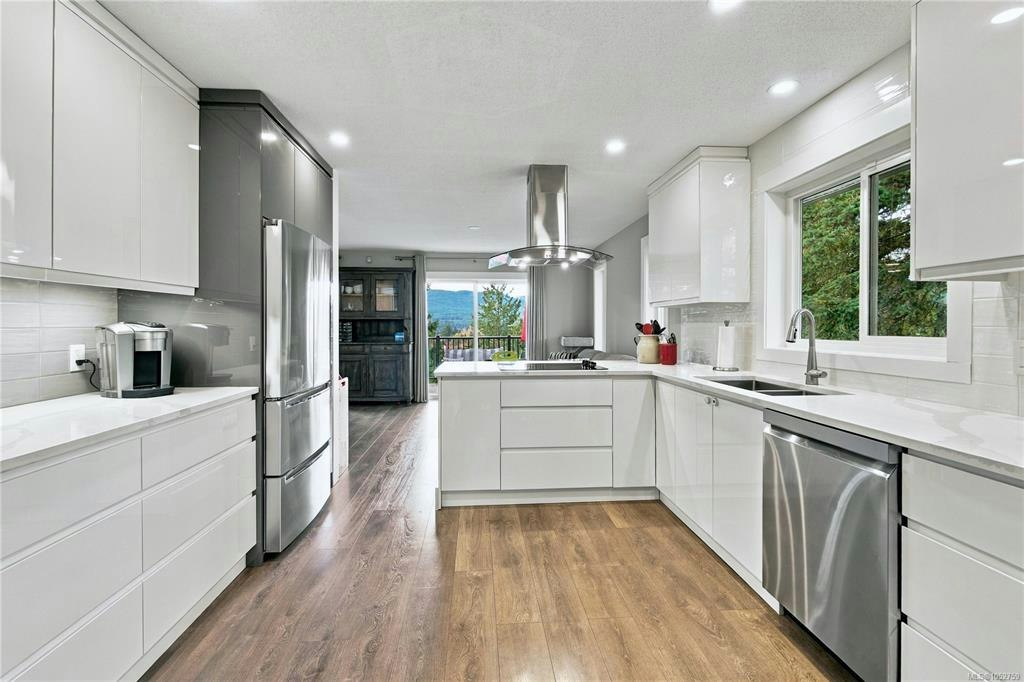 530 Summit Drive - 2