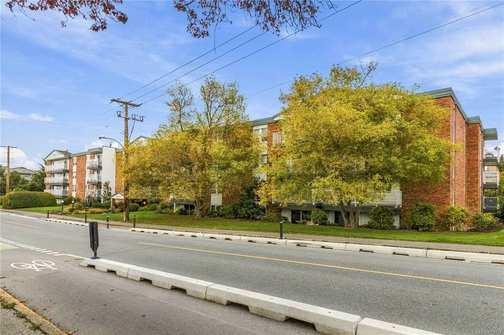 316-900 Tolmie Avenue - 2
