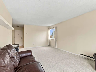 316-900 Tolmie Avenue - 5