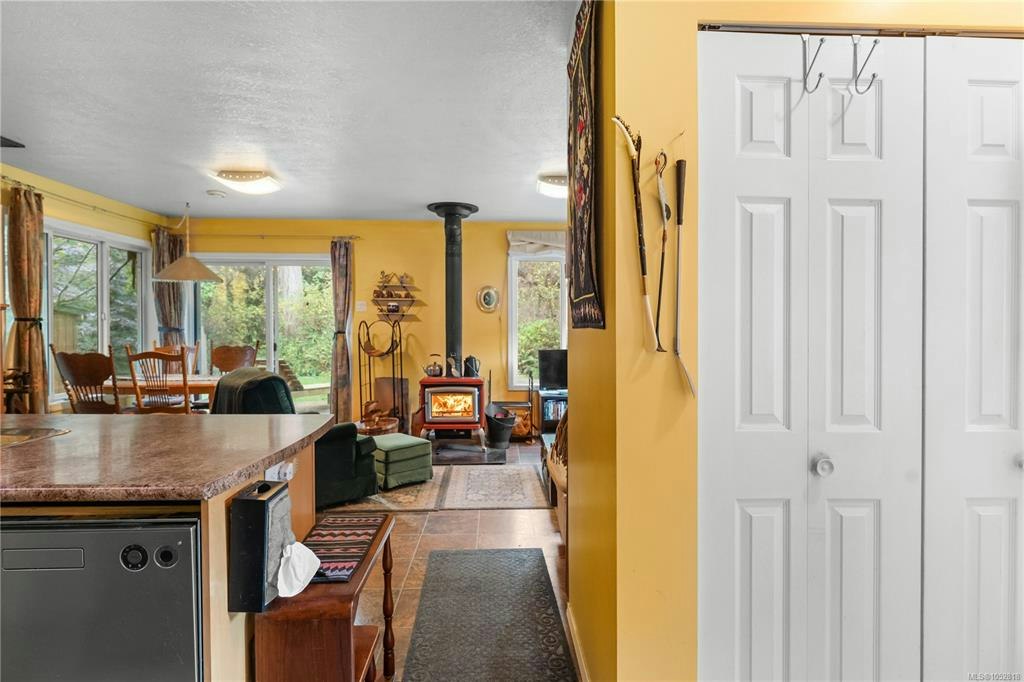 3275 South Road - 5