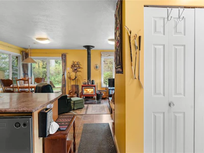 3275 South Road - 5