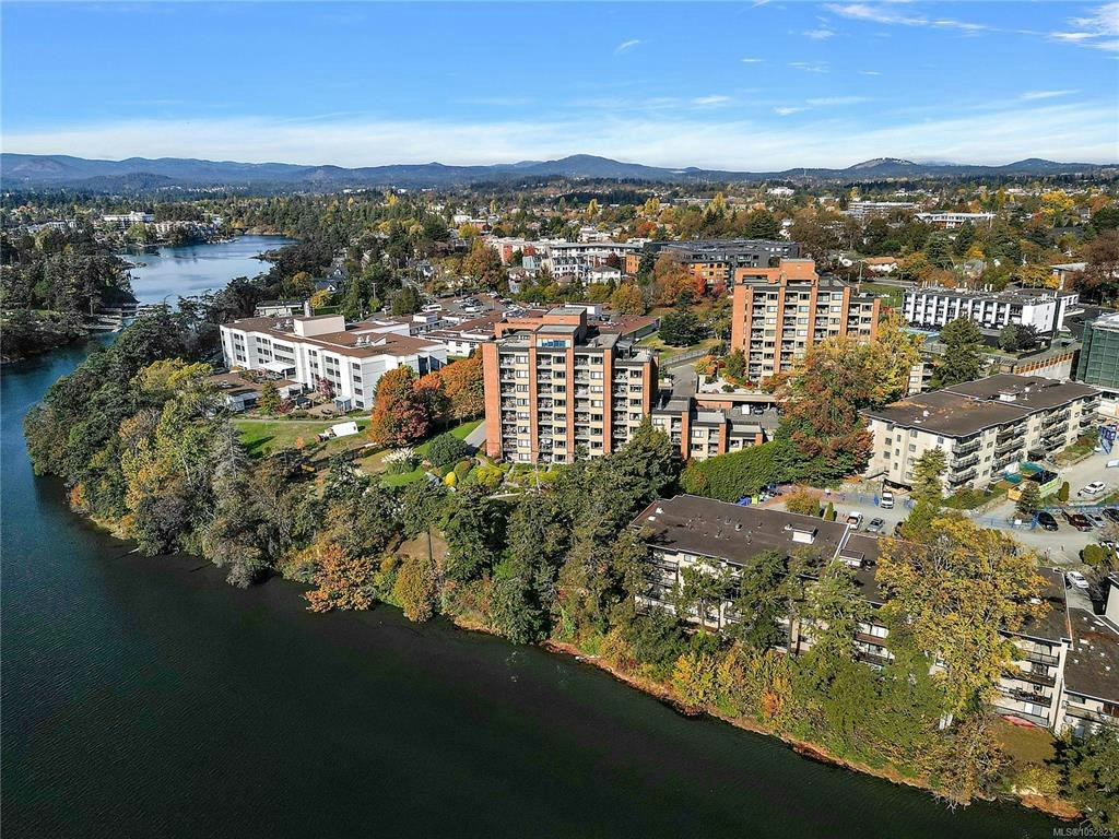 802-105 E Gorge Road - 2