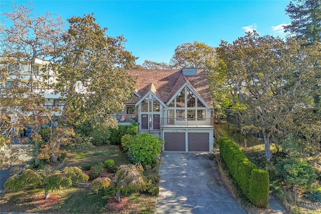 878 Denford Crescent, Saanich, BC, V8X 4N1