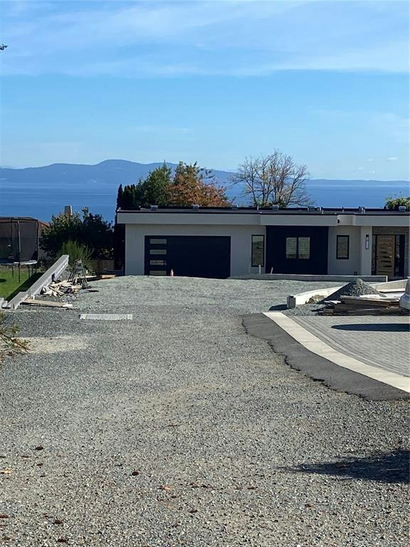 5187 Kartar Place, Saanich, BC, V8Y 1X3
