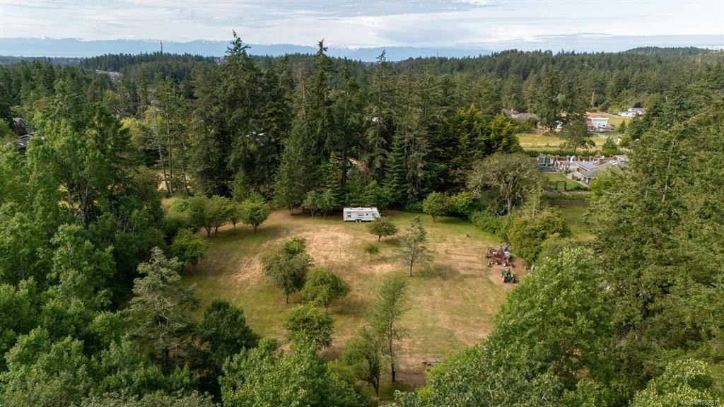 485 Beaver Lake Road, Saanich, BC, V9E 2J7