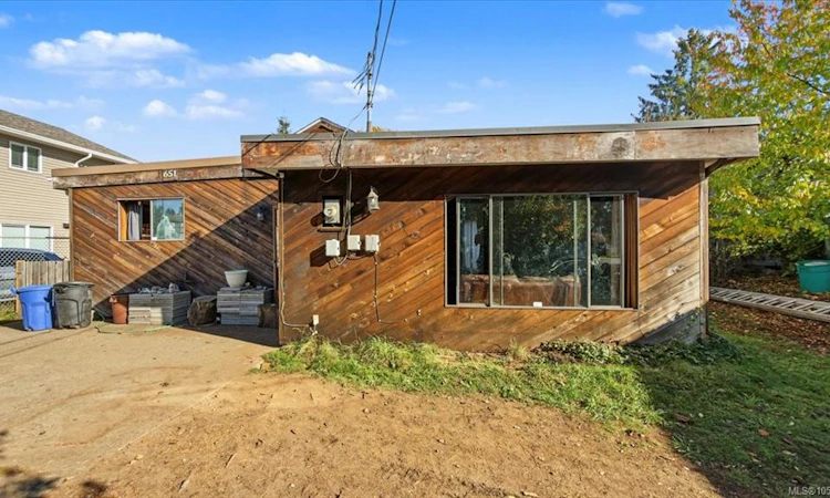 651 Dogwood Street