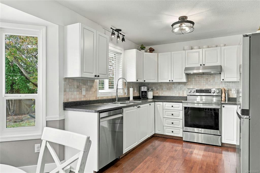 5977 Broadway Road, Nanaimo, BC, V9V 1C9 - 15