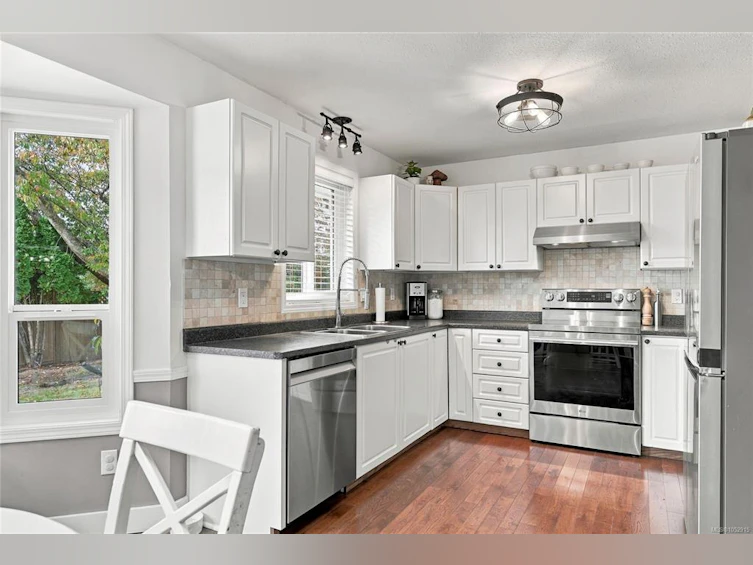 5977 Broadway Road, Nanaimo, BC, V9V 1C9 - 15