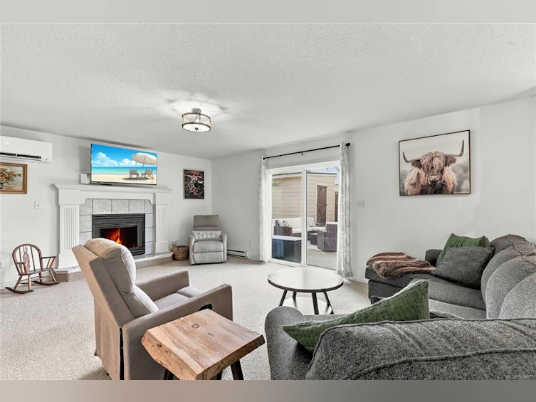 5977 Broadway Road, Nanaimo, BC, V9V 1C9 - 11