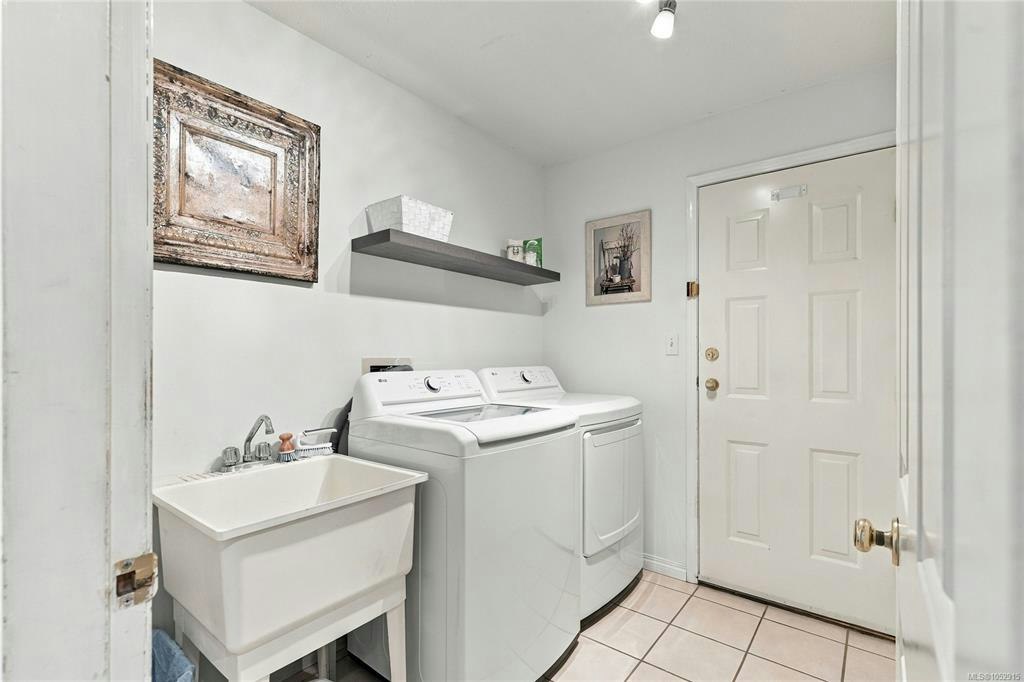 5977 Broadway Road, Nanaimo, BC, V9V 1C9 - 40