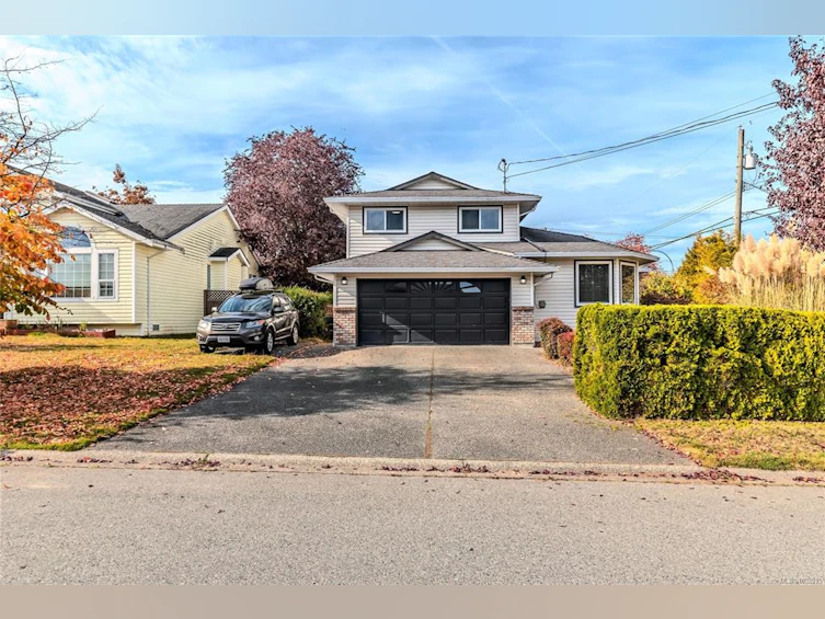 5977 Broadway Road, Nanaimo, BC, V9V 1C9 - 2