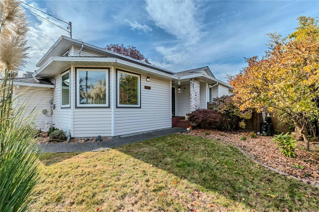 5977 Broadway Road, Nanaimo, BC, V9V 1C9 - 9