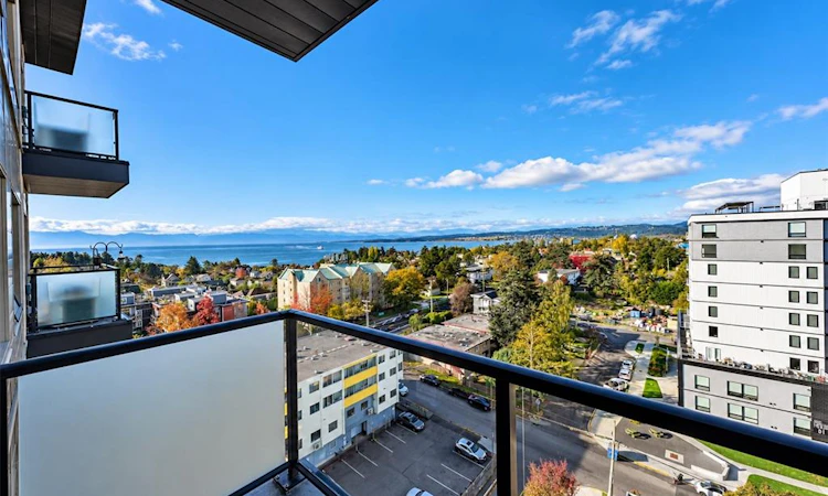 907-622 Admirals Road