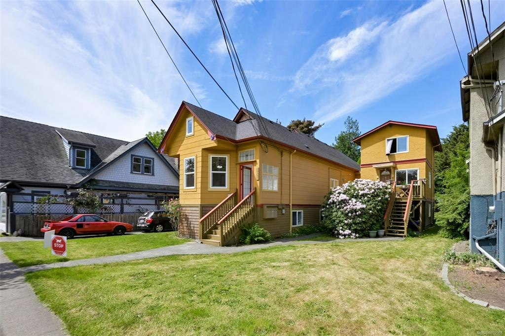 1620 Camosun Street, Victoria, BC, V8T 3E6