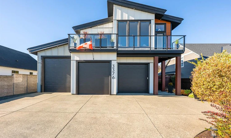 3376 Eagleview Crescent