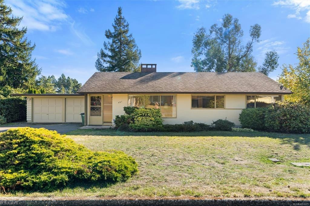 641 Jones Terrace, Saanich, BC, V8Z 2L6