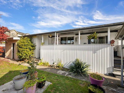 7-2625 Mansfield Drive - 2
