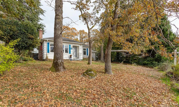 1118 Tolmie Avenue