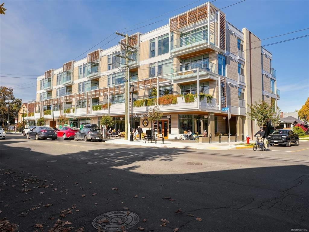 210-1916 Oak Bay Avenue, Victoria, BC, V8R 0B1