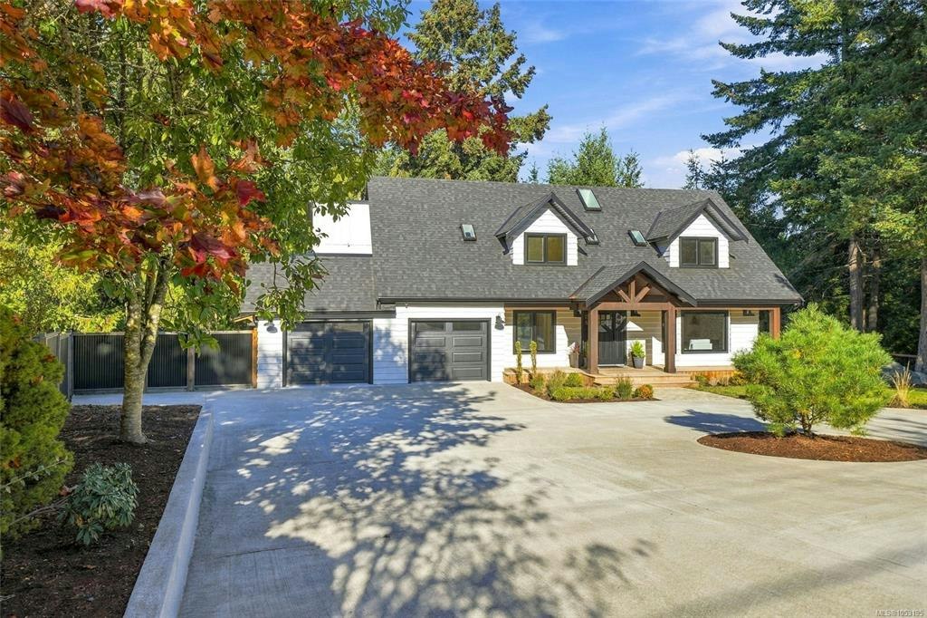 177 E Sunningdale Road, Qualicum Beach, BC, V9K 1L1