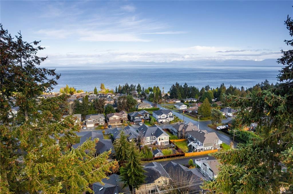 5611 Hammond Bay Road, Nanaimo, BC, V9T 5N2