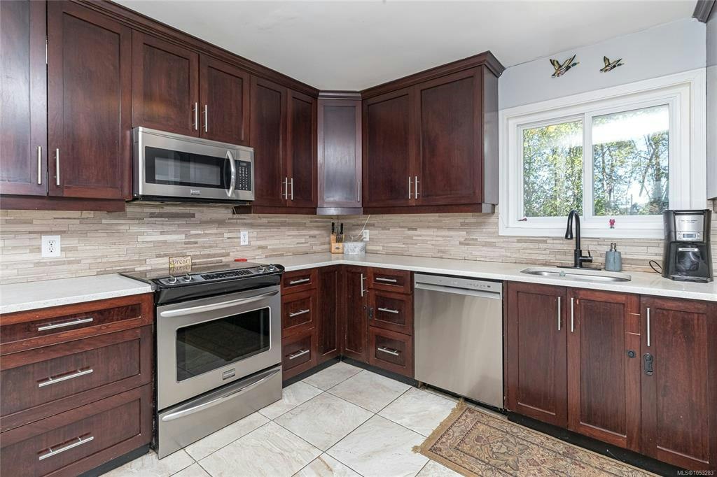 840 Ankathem Place, Colwood, BC, V9B 5J4