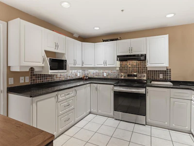 3-2338 Rosstown Road - 5