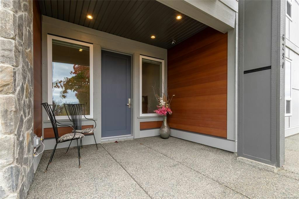 6290 Highwood Drive - 3